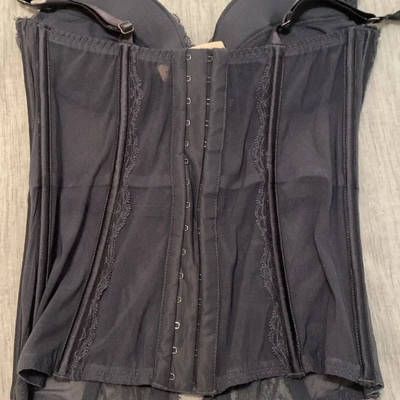 Victoria Secret Corset - Picture 3 of 3